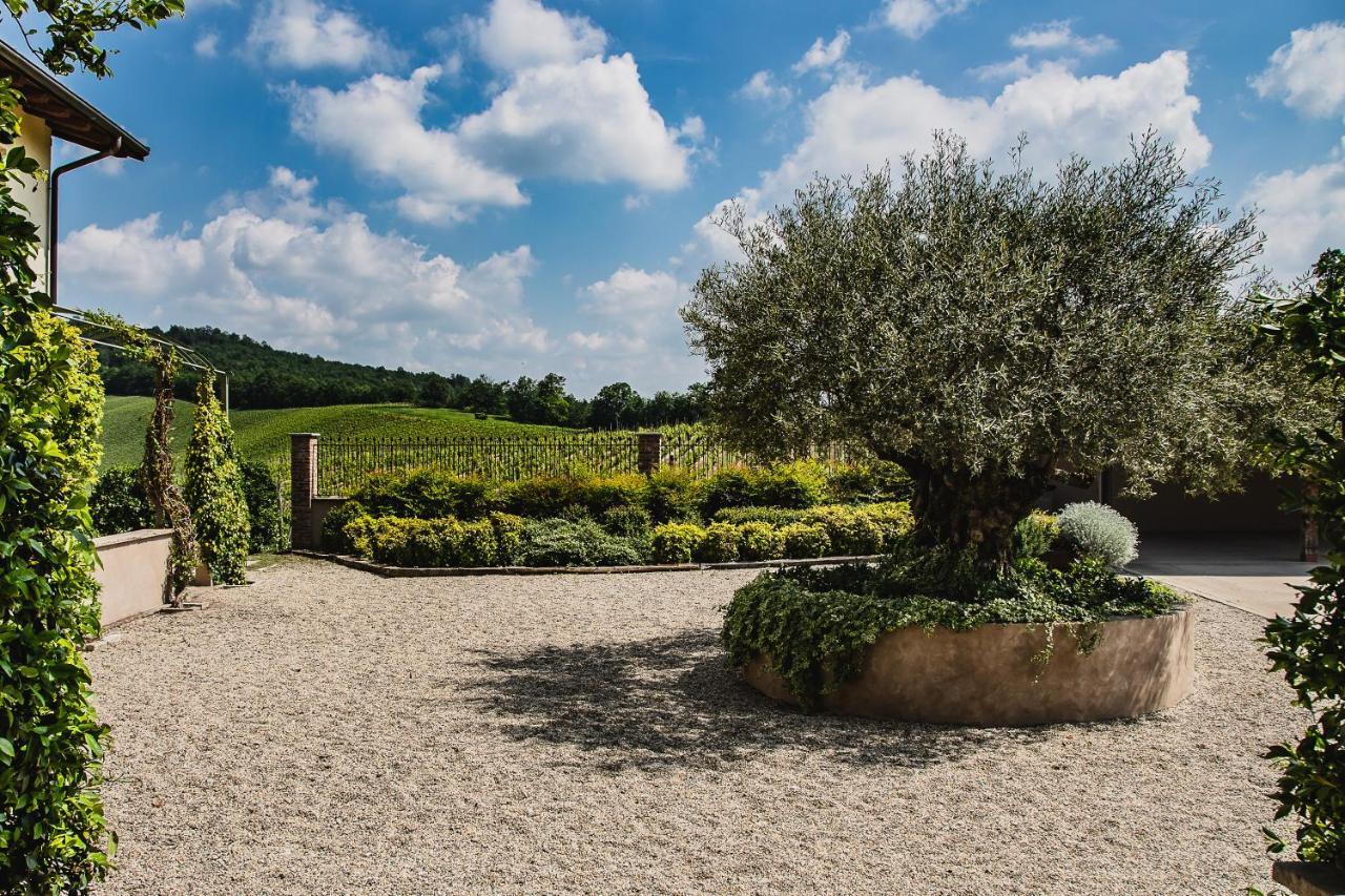 Prime Alture Wine Resort Casteggio Esterno foto