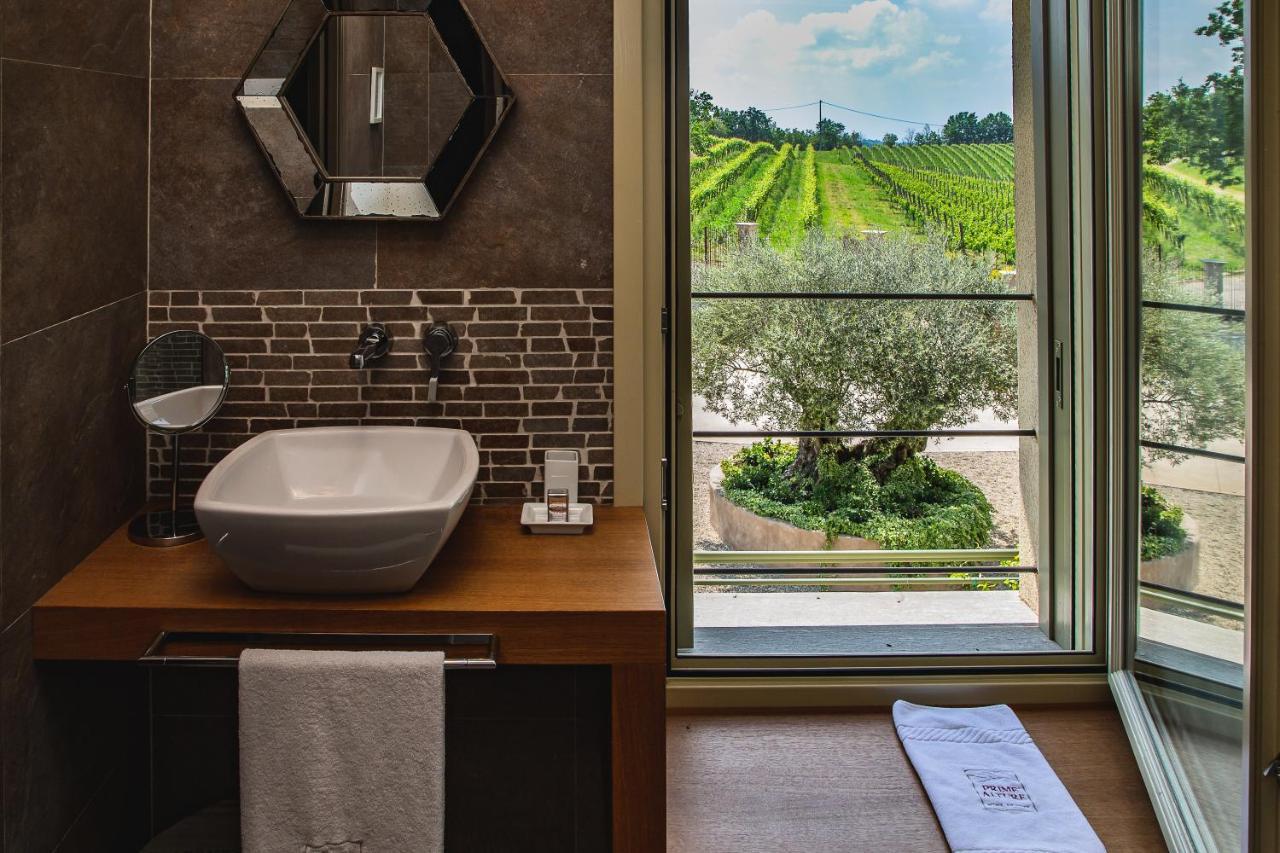 Prime Alture Wine Resort Casteggio Esterno foto